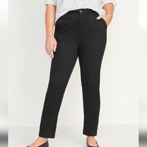 18 • Old Navy • High-Waisted Wow Skinny Pants 509